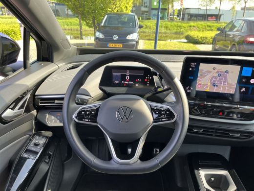 Volkswagen ID.5 Pro Performance 82 kWh | Trekhaak | ERGO Stoelen | Warmtepomp | Matrix LED | ActivLease financial lease