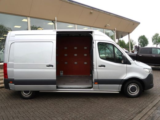 Mercedes Sprinter 314 2.2 CDI AUT. L2H2 + MBUX NAVIGATIE / CAMERA / APPLE CARPLAY / CRUISE CONTROL ActivLease financial lease