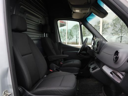Mercedes Sprinter 314 2.2 CDI AUT. L2H2 + MBUX NAVIGATIE / CAMERA / APPLE CARPLAY / CRUISE CONTROL ActivLease financial lease