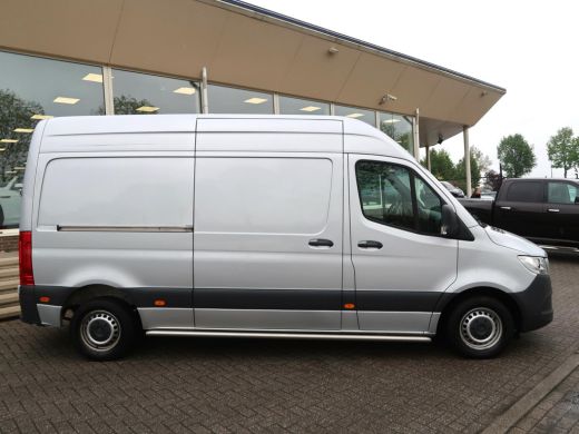 Mercedes Sprinter 314 2.2 CDI AUT. L2H2 + MBUX NAVIGATIE / CAMERA / APPLE CARPLAY / CRUISE CONTROL ActivLease financial lease