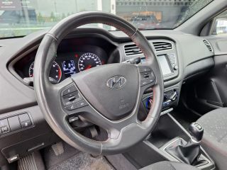 Hyundai i20 1.2 i-Motion | Rijklaarprijs! | Apple Carplay / Android Auto | Lichtmetalen Velgen |  Camera | Ai...