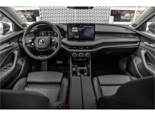 Skoda Superb Combi 1.5 TSI MHEV 150 7DSG First Edition | Achteruitrijcamera | Climatronic, elektronische airco... ActivLease financial lease