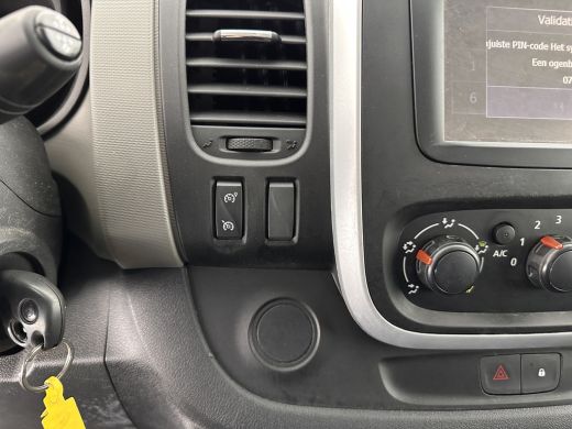Renault Trafic 1.6 dCi T29 L1H1 Comfort-Pack 1.260 Kg-Cargo-Capacity *NAVI-FULLMAP | AIRCO | CRUISE | 3-PERS | PDC* ActivLease financial lease
