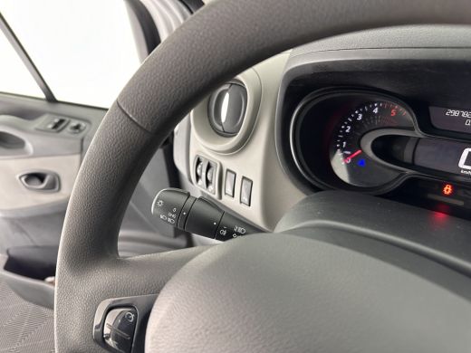 Renault Trafic 1.6 dCi T29 L1H1 Comfort-Pack 1.260 Kg-Cargo-Capacity *NAVI-FULLMAP | AIRCO | CRUISE | 3-PERS | PDC* ActivLease financial lease
