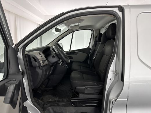 Renault Trafic 1.6 dCi T29 L1H1 Comfort-Pack 1.260 Kg-Cargo-Capacity *NAVI-FULLMAP | AIRCO | CRUISE | 3-PERS | PDC* ActivLease financial lease