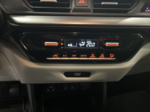 Suzuki Swift 1.2 Style Smart Hybrid ActivLease financial lease