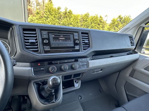 Volkswagen Crafter 35 2.0 TDI 123 PK E6 / RWD / HYDR. LAADKLEP / BAKWAGEN / AIRCO / CRUISE / MEUBELBAK ActivLease financial lease