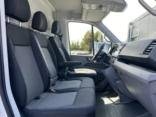 Volkswagen Crafter 35 2.0 TDI 123 PK E6 / RWD / HYDR. LAADKLEP / BAKWAGEN / AIRCO / CRUISE / MEUBELBAK ActivLease financial lease
