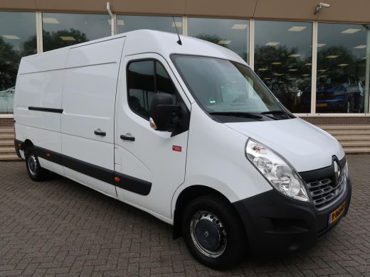Renault Master T35 2.3 DCI 165 PK L3H2 + 2500 KG TREKHAAK / NAVIGATIE / DAB+ ActivLease financial lease