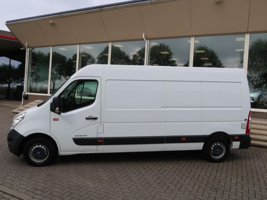 Renault Master T35 2.3 DCI 165 PK L3H2 + 2500 KG TREKHAAK / NAVIGATIE / DAB+ ActivLease financial lease
