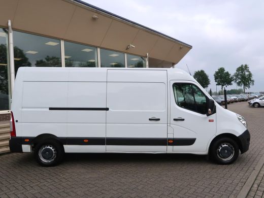Renault Master T35 2.3 DCI 165 PK L3H2 + 2500 KG TREKHAAK / NAVIGATIE / DAB+ ActivLease financial lease