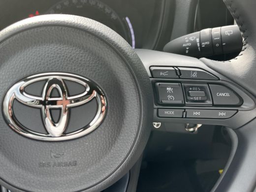 Toyota Aygo X 1.0 VVT-i MT Envy | Persian salt metallic met zwart dak | Demonstratie auto | ActivLease financial lease