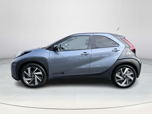 Toyota Aygo X 1.0 VVT-i MT Envy | Persian salt metallic met zwart dak | Demonstratie auto | ActivLease financial lease