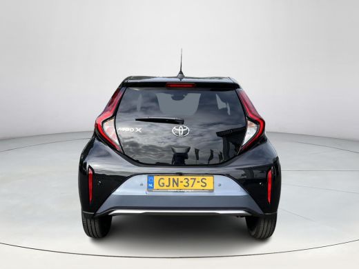 Toyota Aygo X 1.0 VVT-i MT Envy | Persian salt metallic met zwart dak | Demonstratie auto | ActivLease financial lease