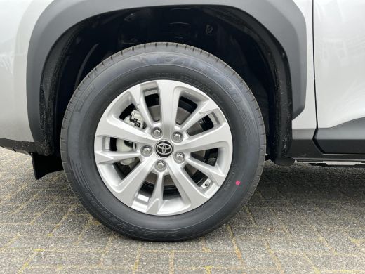 Toyota Yaris Cross 1.5 Hybrid 115 Active | Shimmering silver metallic | Demonstratie auto | ActivLease financial lease