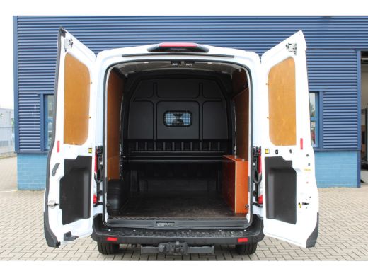 Ford Transit 2.0 TDCI DUBBELE CABINE | CAMERA | NAVI BY APP ActivLease financial lease