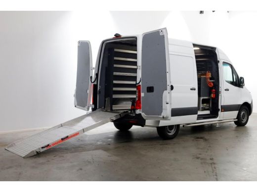 Mercedes Sprinter 311 CDI 115pk E6 RWD L2H2 Servicewagen/230V/Camera 03-2019 ActivLease financial lease