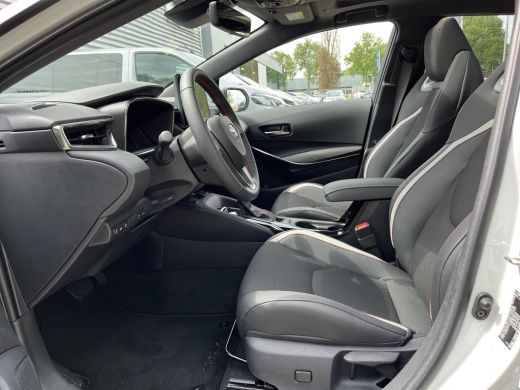 Toyota Corolla Touring Sports Hybrid 140 GR Sport | All-in prijs! | Panoramadak | Apple Carplay/Android Auto | Parkeersensoren ... ActivLease financial lease