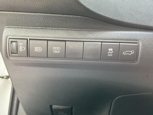 Toyota Corolla Touring Sports Hybrid 140 GR Sport | All-in prijs! | Panoramadak | Apple Carplay/Android Auto | Parkeersensoren ... ActivLease financial lease