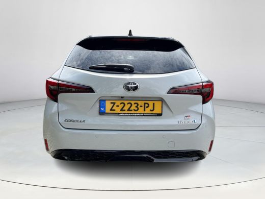 Toyota Corolla Touring Sports Hybrid 140 GR Sport | All-in prijs! | Panoramadak | Apple Carplay/Android Auto | Parkeersensoren ... ActivLease financial lease