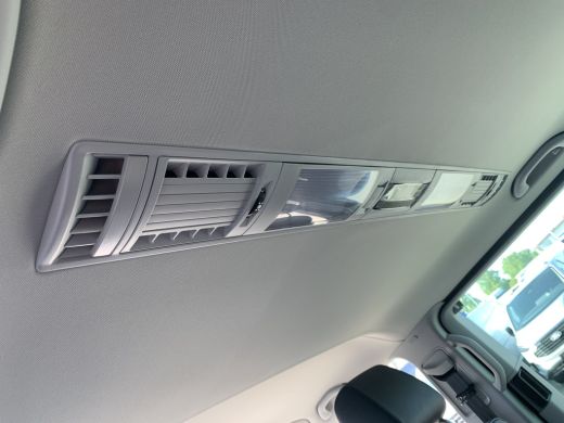 Volkswagen Transporter 2.0 TDI 150PK DSG Caravelle DC | Led | digital cockpit | Leer | Schuifdeuren elektrisch ActivLease financial lease