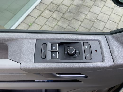 Volkswagen Transporter 2.0 TDI 150kW / 204PK DSG Caravelle DC | FULL OPTION | Led | digital cockpit | Leer | ActivLease financial lease
