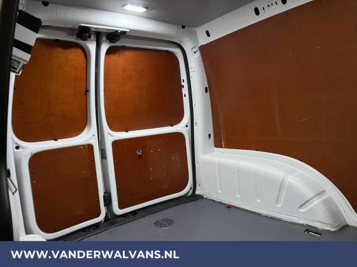Volkswagen Caddy 2.0 TDI L1H1 Euro6 Airco | Navigatie | Camera | Cruisecontrol | Trekhaak | Apple Carplay Parkeers... ActivLease financial lease