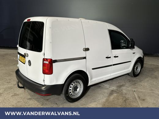 Volkswagen Caddy 2.0 TDI L1H1 Euro6 Airco | Navigatie | Camera | Cruisecontrol | Trekhaak | Apple Carplay Parkeers... ActivLease financial lease