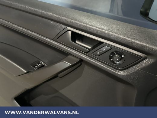 Volkswagen Caddy 2.0 TDI L1H1 Euro6 Airco | Navigatie | Camera | Cruisecontrol | Trekhaak | Apple Carplay Parkeers... ActivLease financial lease