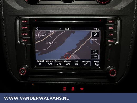 Volkswagen Caddy 2.0 TDI L1H1 Euro6 Airco | Navigatie | Camera | Cruisecontrol | Trekhaak | Apple Carplay Parkeers... ActivLease financial lease