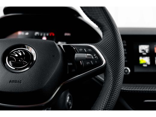 Skoda Fabia ŠKODA Monte Carlo | Achteruitrijcamera | Cruise control met speedlimiter | Driver Activity Assist... ActivLease financial lease