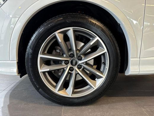 Audi Q3 Sportback 45 230pk TFSI quattro Pro Line S / Side assist & lane assist / Parkeerhulp plus / MMI navigatie plus ActivLease financial lease