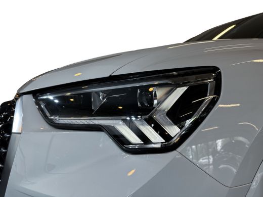 Audi Q3 Sportback 45 230pk TFSI quattro Pro Line S / Side assist & lane assist / Parkeerhulp plus / MMI navigatie plus ActivLease financial lease
