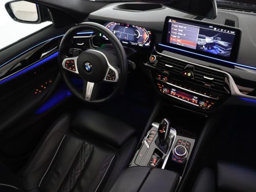 BMW 5 Serie 540i M-SPORT 3.0I 333 PK SEDAN + NAPPA LEDER / LASER LED / HEAD-UP / SCHUIFDAK ActivLease financial lease