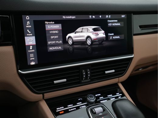 Porsche Cayenne 3.0 E-Hybrid Sport-Chrono-Pack (INCL-BTW) *PANO | NAPPA-LEATHER | FULL-LED | BOSE-SURROUND | MEMO... ActivLease financial lease