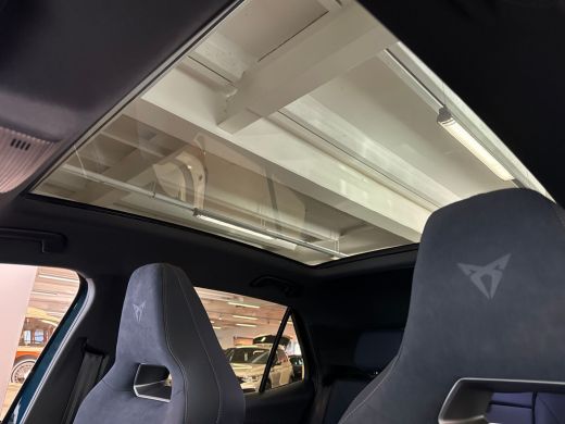 Seat Born 58 kWh e-Boost 230pk / 20 inch velgen / Warmtepomp / Panoramic sunroof / head-up display ActivLease financial lease