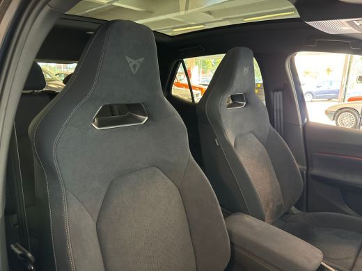 Seat Born 58 kWh e-Boost 230pk / 20 inch velgen / Warmtepomp / Panoramic sunroof / head-up display ActivLease financial lease
