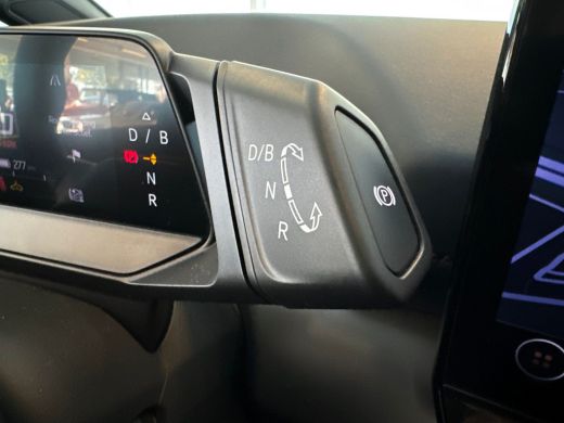 Seat Born 58 kWh e-Boost 230pk / 20 inch velgen / Warmtepomp / Panoramic sunroof / head-up display ActivLease financial lease