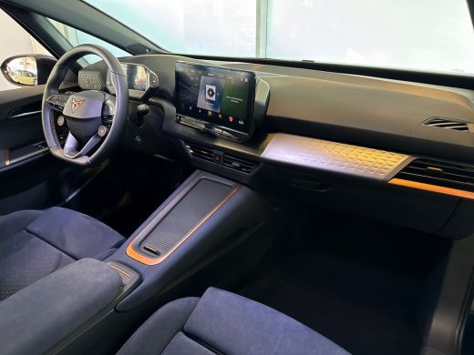 Seat Born 58 kWh e-Boost 230pk / 20 inch velgen / Warmtepomp / Panoramic sunroof / head-up display ActivLease financial lease