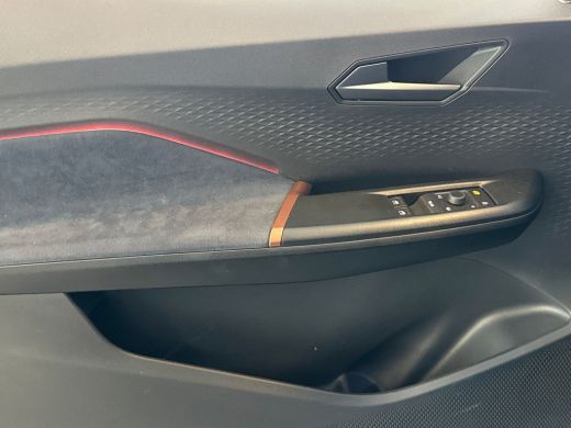Seat Born 58 kWh e-Boost 230pk / 20 inch velgen / Warmtepomp / Panoramic sunroof / head-up display ActivLease financial lease