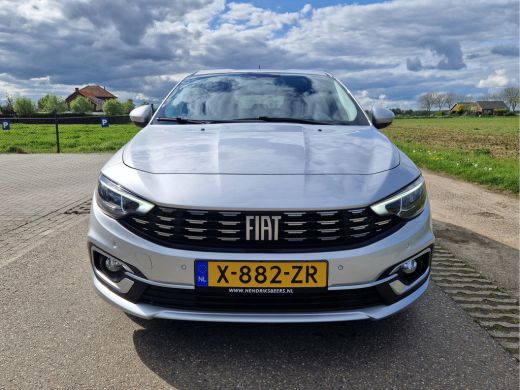 Fiat Tipo 1.0 Life - 100 Pk - Euro 6 - Navi - ParkeerCamera - AppleCarplay AndroidAuto ActivLease financial lease