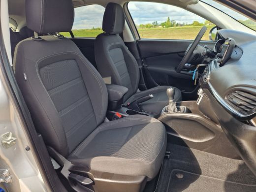 Fiat Tipo 1.0 Life - 100 Pk - Euro 6 - Navi - ParkeerCamera - AppleCarplay AndroidAuto ActivLease financial lease