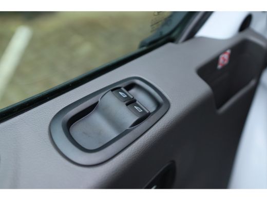 Ford Transit 350 2.0 TDCI L3H2 Trend Automaat | € 7.455,- Voorraad Voordeel | Navigatie | Trekhaak | Cruise | ... ActivLease financial lease
