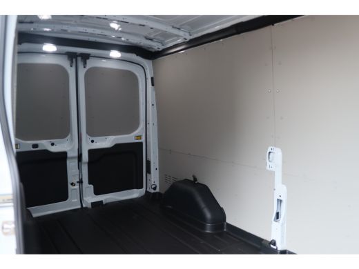 Ford Transit 350 2.0 TDCI L3H2 Trend Automaat | € 7.455,- Voorraad Voordeel | Navigatie | Trekhaak | Cruise | ... ActivLease financial lease