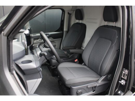 Ford Transit Custom 320 2.0 TDCI L2H1 Limited | AUTOMAAT | VOORRAAD! | CAMERA | DODE HOEK DETECTIE | ADAPT. CRUISE | ... ActivLease financial lease