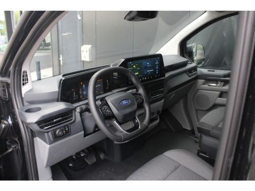 Ford Transit Custom 320 2.0 TDCI L2H1 Limited | AUTOMAAT | VOORRAAD! | TREKHAAK | CAMERA | DODE HOEK DETECTIE | ADAPT... ActivLease financial lease