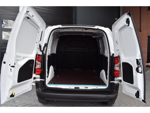 Opel Combo-e L1H1 Standaard 50 kWh Operationele lease vanaf € 469,-- ActivLease financial lease