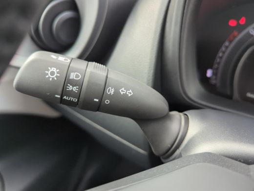 Toyota Aygo X 1.0 VVT-i MT Play | NIEUWE AUTO | Android Auto | Apple Carplay ActivLease financial lease