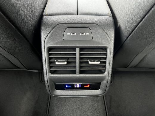 Skoda Superb ŠKODA | Achteruitrijcamera | Climatronic, elektronische airconditioning met 3 klimaatzones | LED ... ActivLease financial lease