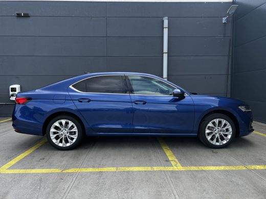 Skoda Superb ŠKODA | Achteruitrijcamera | Climatronic, elektronische airconditioning met 3 klimaatzones | LED ... ActivLease financial lease
